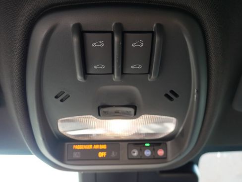 Used 2025 Buick Envista Sport Touring w/ Experience Buick Package FWD image 28