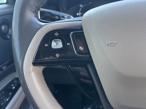 Used 2022 Lincoln Corsair Grand Touring w/ Elements Technology Bundle image 31