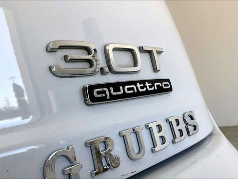 Used 2018 Audi Q7 3.0T Prestige w/ Prestige Package image 39