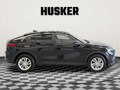 Used 2025 Buick Envista Preferred image 2