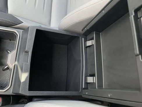 Used 2025 Toyota Tacoma TRD Sport w/ TRD Sport Upgrade Package image 26