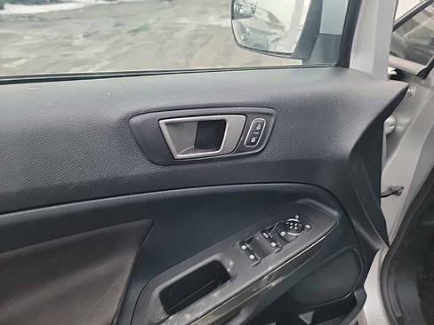 Certified 2020 Ford EcoSport SE image 34