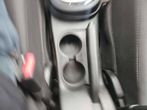 Used 2011 Chevrolet HHR LT image 17