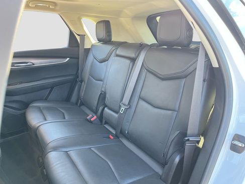 Used 2019 Cadillac XT5 Luxury image 24