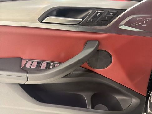 Certified 2023 BMW X4 xDrive30i w/ Premium Package image 11