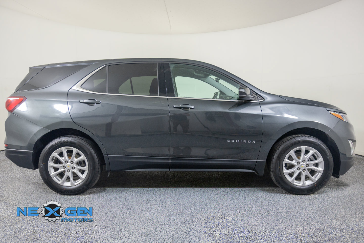 Used 2020 Chevrolet Equinox LT AWD/4WD image 36