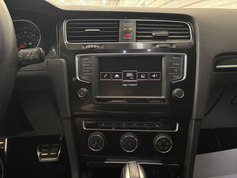 Used 2017 Volkswagen GTI Sport FWD image 17