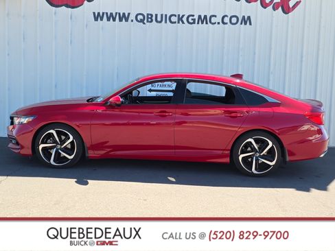 Used 2018 Honda Accord Sport image 4