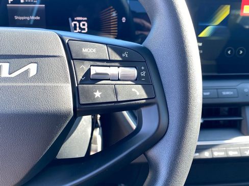 New 2026 Kia K4 LXS image 15