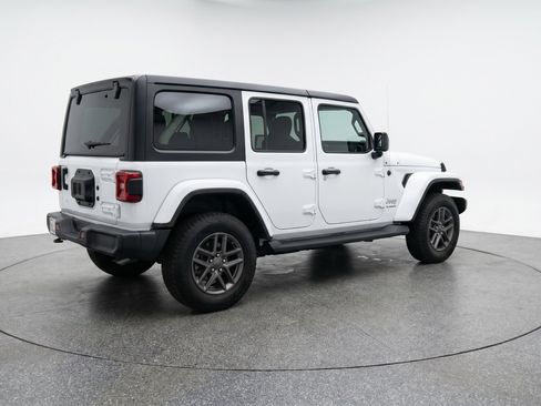 Used 2025 Jeep Wrangler Unlimited Sport AWD/4WD image 9