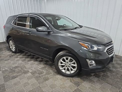 Used 2018 Chevrolet Equinox LT image 3