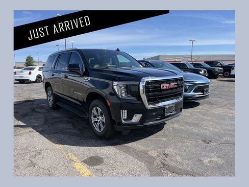 Certified 2022 GMC Yukon SLE w/ Max Trailering Package AWD/4WD image 1