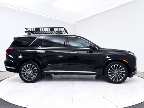 Used 2023 Hyundai Palisade Calligraphy image 44