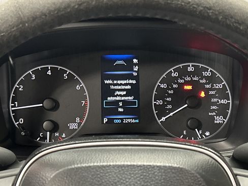 Used 2025 Toyota Corolla SE w/ Convenience Package FWD image 21
