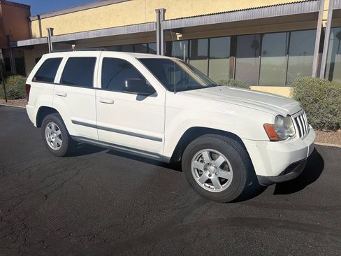 Used 2008 Jeep Grand Cherokee Laredo w/ Driver Convenience Group RWD image 21