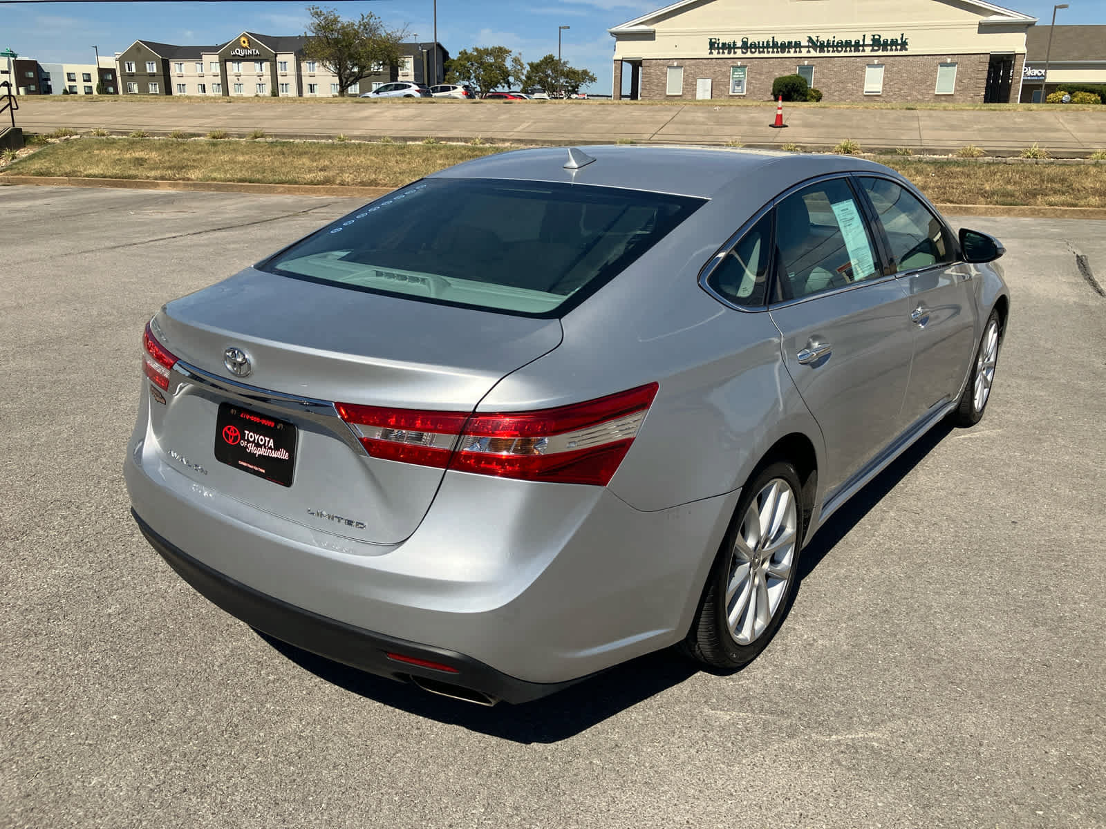 Used 2014 Toyota Avalon Limited FWD image 7