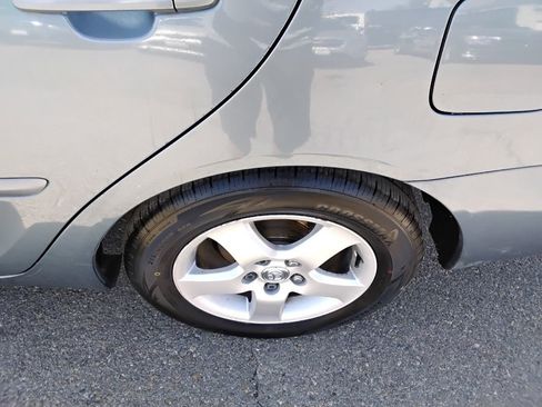 Used 2003 Toyota Camry V6 image 9