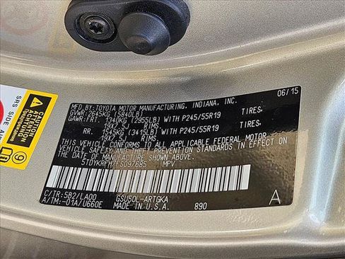 Used 2015 Toyota Highlander Limited FWD image 24