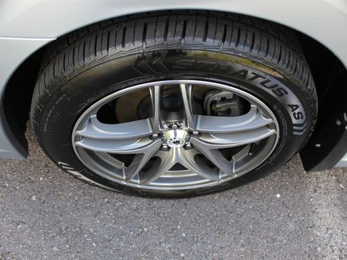 Used 2013 Subaru Legacy 2.5i AWD/4WD image 18