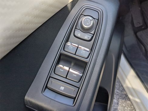 Certified 2022 Subaru Ascent Premium w/ Convenience Package image 18