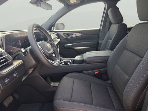 New 2026 Chevrolet Traverse LT FWD image 19