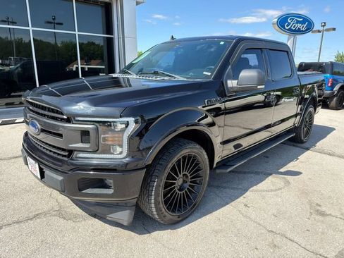Used 2019 Ford F150 XLT w/ Equipment Group 302A Luxury RWD image 3
