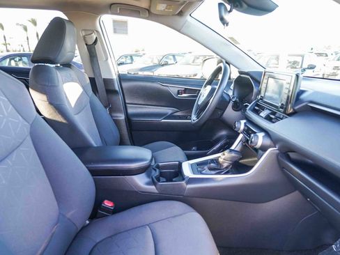 Used 2019 Toyota RAV4 XLE image 17
