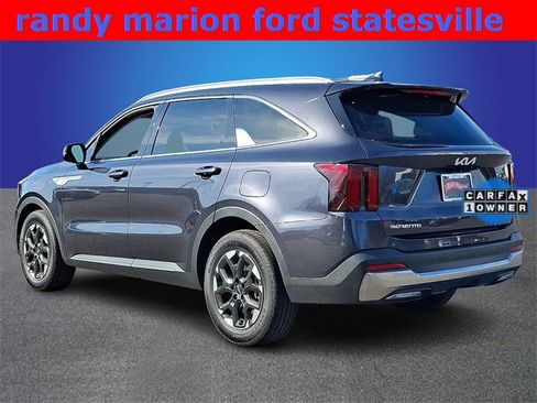 Used 2025 Kia Sorento S w/ Panoramic Sunroof Package image 6