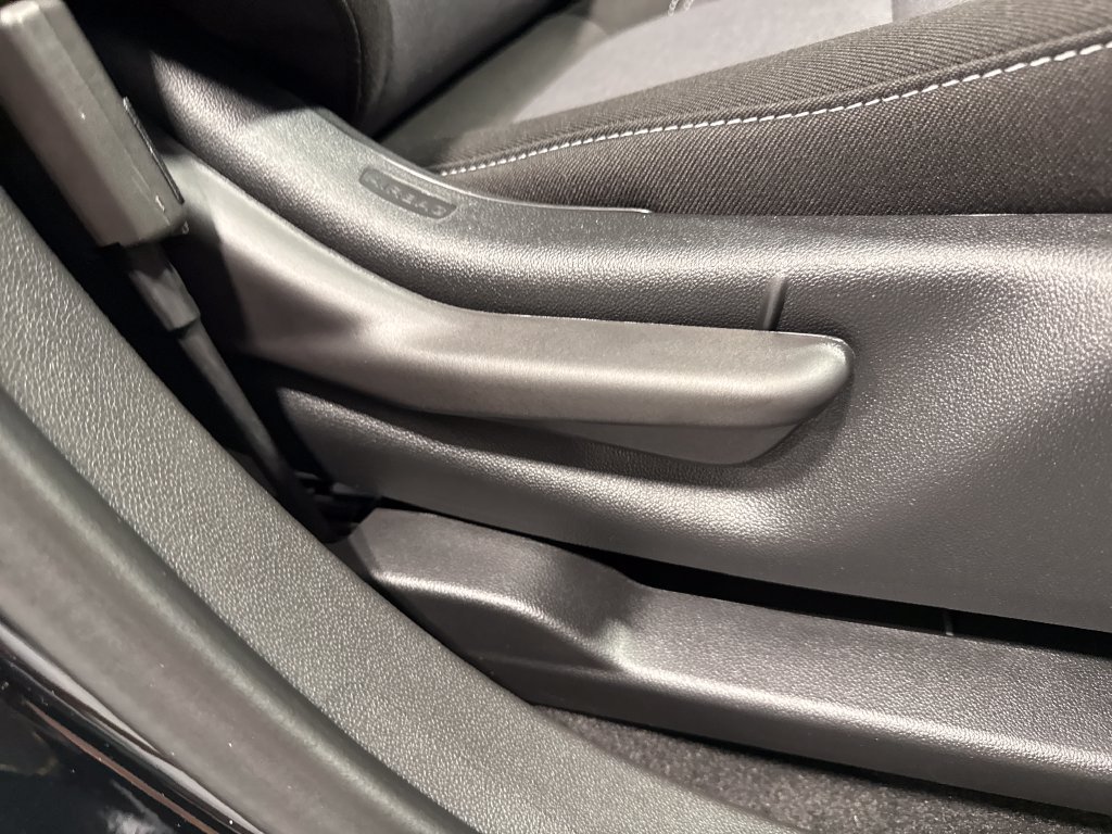 New 2026 Chevrolet Blazer LT FWD image 32