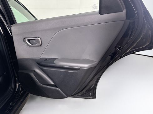 Used 2025 Kia K4 FWD image 28