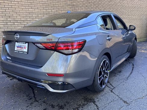New 2025 Nissan Sentra SR image 23