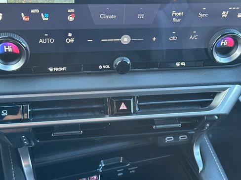 Used 2024 Lexus RX 350 Premium image 19