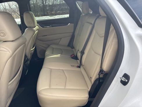 Used 2017 Cadillac XT5 FWD image 22