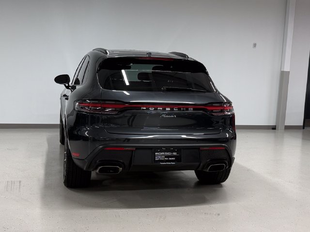 Certified 2026 Porsche Macan AWD/4WD image 3