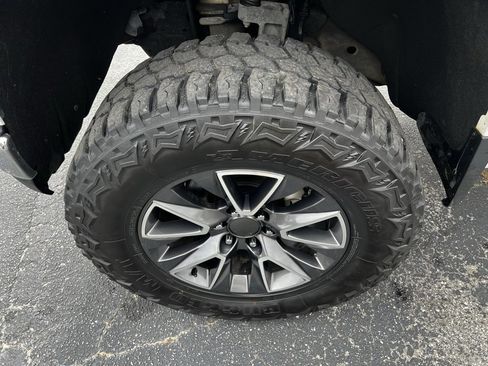 Used 2021 Chevrolet Silverado 1500 LT w/ Work Truck Package image 32