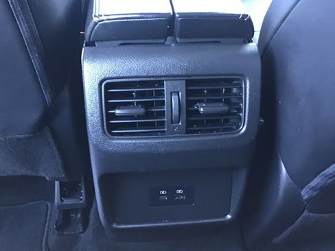 Used 2023 Nissan Rogue SV w/ SV Premium Package AWD/4WD image 17