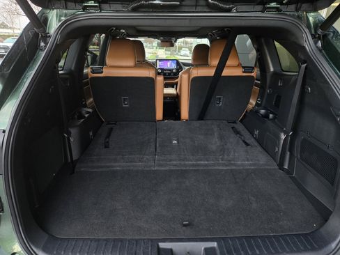 Used 2023 Toyota Highlander Platinum image 27