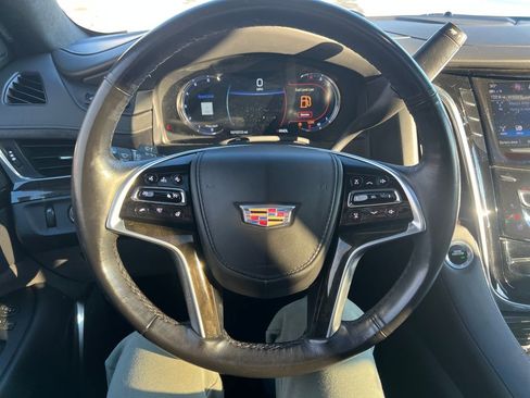 Used 2018 Cadillac Escalade ESV Platinum image 12