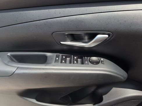 Used 2025 Hyundai Santa Cruz SEL FWD image 13
