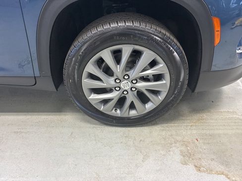 New 2026 Buick Enclave Preferred w/ Power Package image 4