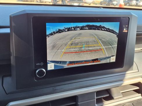 Certified 2024 Toyota Tacoma SR image 11