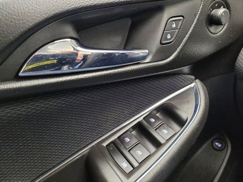 Used 2017 Chevrolet Cruze LT FWD image 27