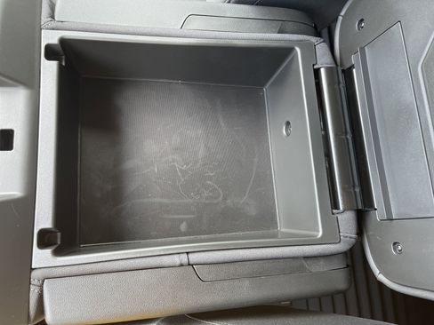 Used 2025 Chevrolet Silverado 1500 Custom image 30