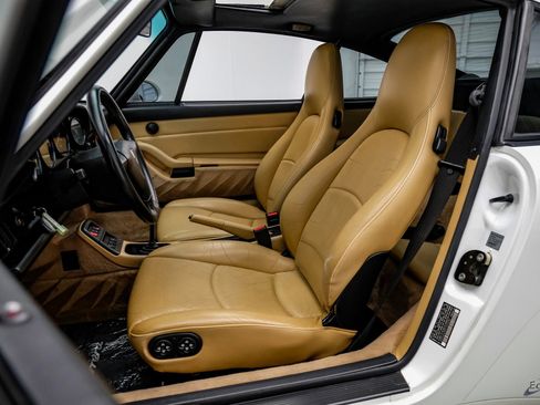 Used 1996 Porsche 911 GT3 RS image 41