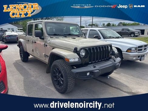 Used 2022 Jeep Gladiator Sport image 1