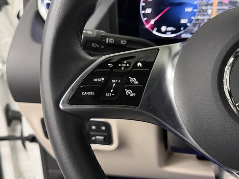 Certified 2025 Mercedes-Benz GLA 250 image 28