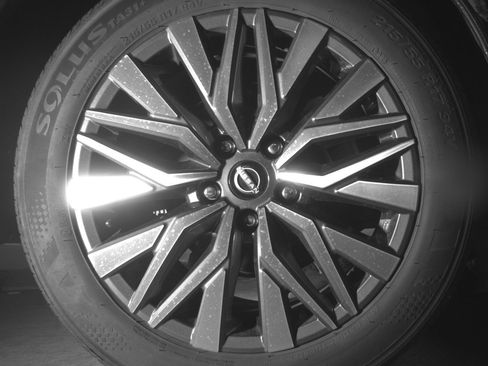 Used 2025 Nissan Altima 2.5 SV FWD image 15