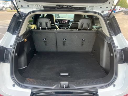 Used 2024 Buick Encore GX Sport Touring FWD image 32
