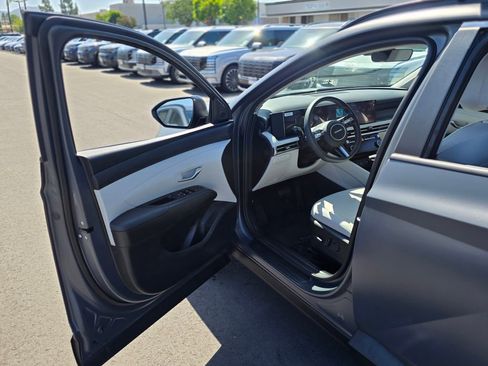 Certified 2025 Hyundai Tucson SEL AWD/4WD image 38