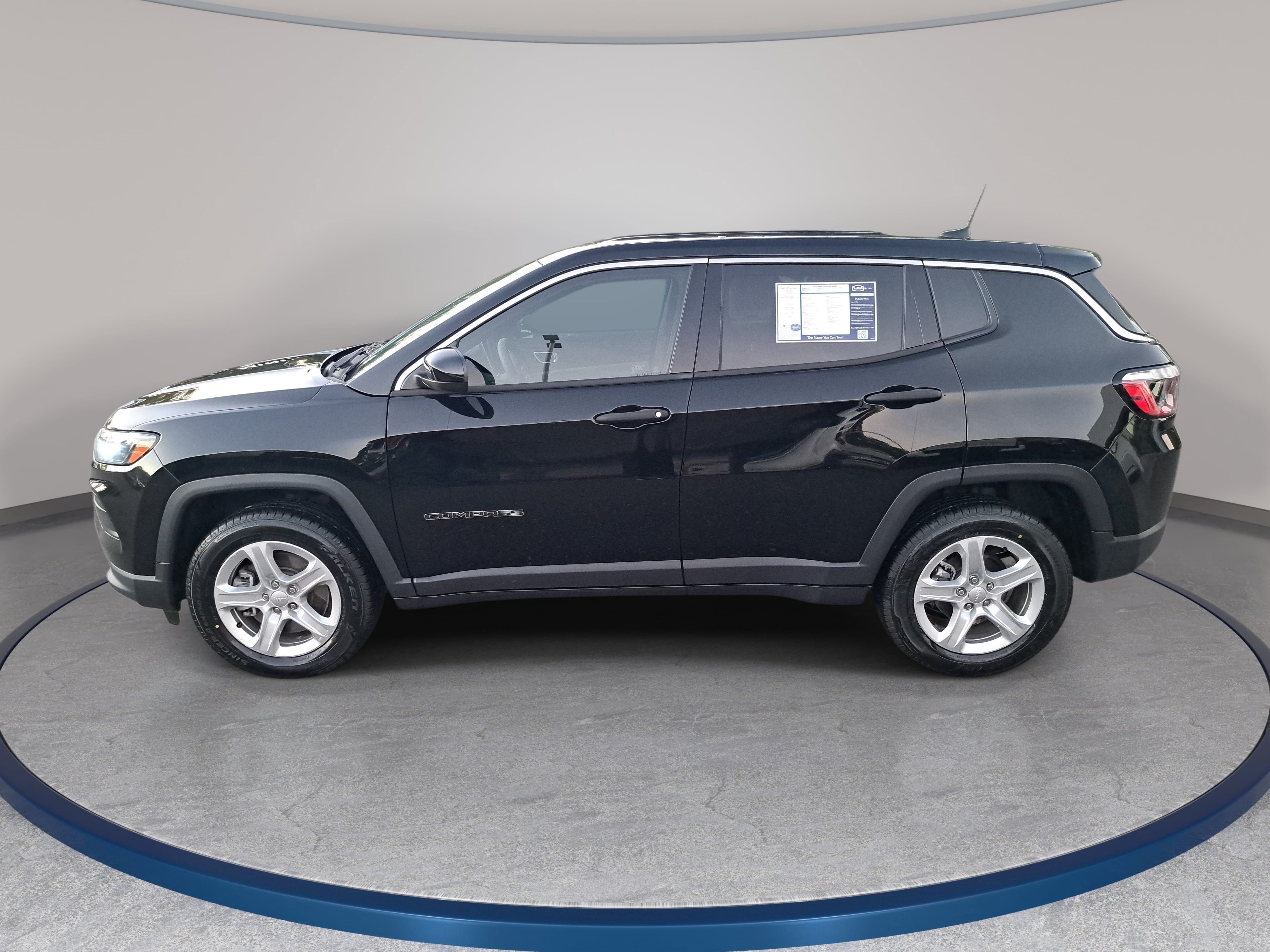 Used 2023 Jeep Compass Sport AWD/4WD image 9